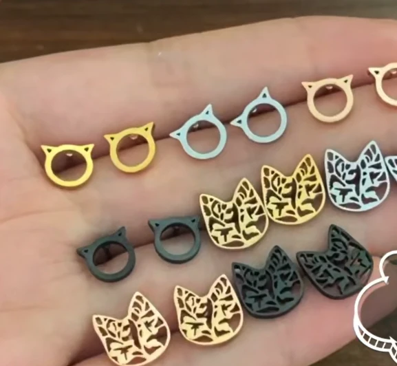 Chic Lightweight Drop Earrings – Elegant Design for Everyday Glam