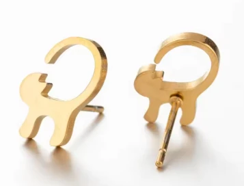 Chic Lightweight Drop Earrings – Elegant Design for Everyday Glam