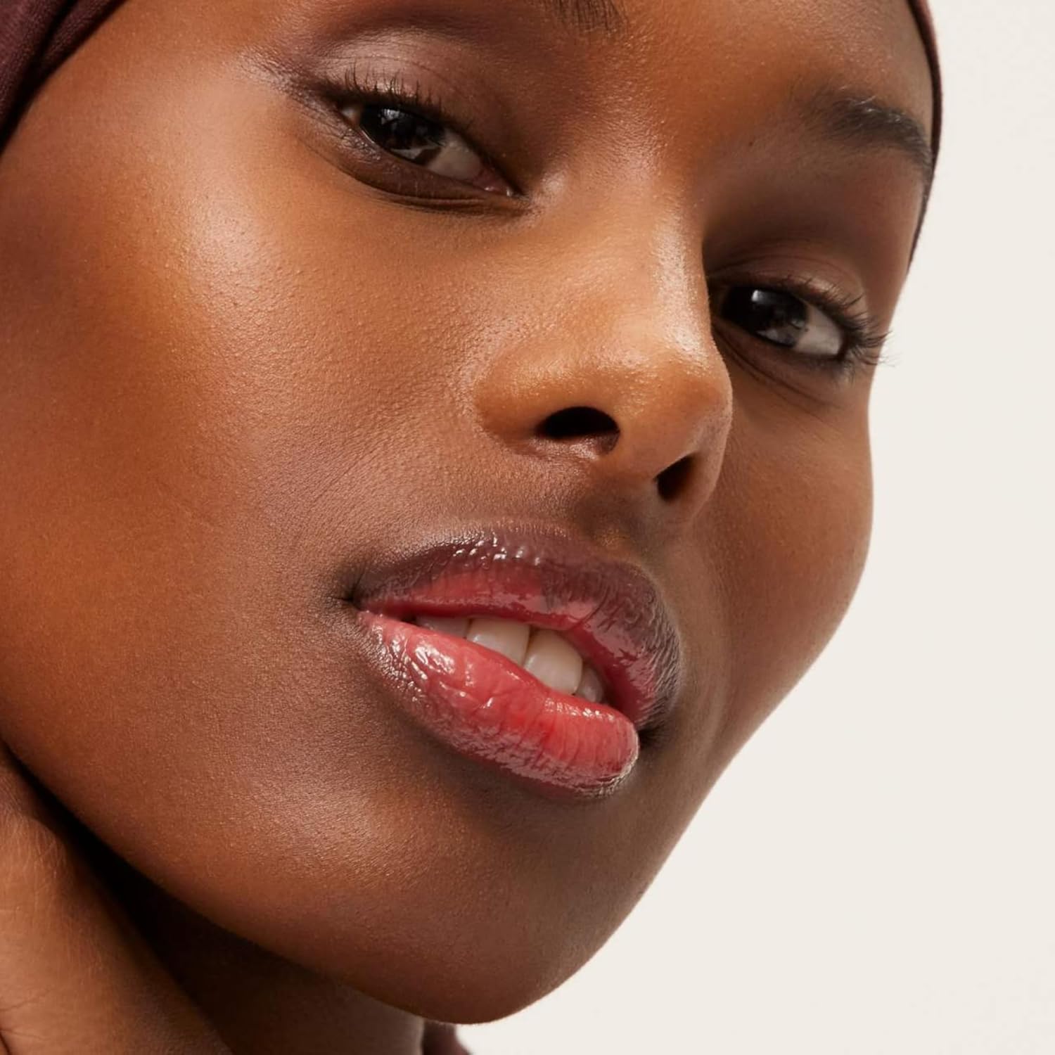 Summer Fridays Tinted Lip Butter Balm – Sheer-Tinted Conditioning Vegan Lip Balm